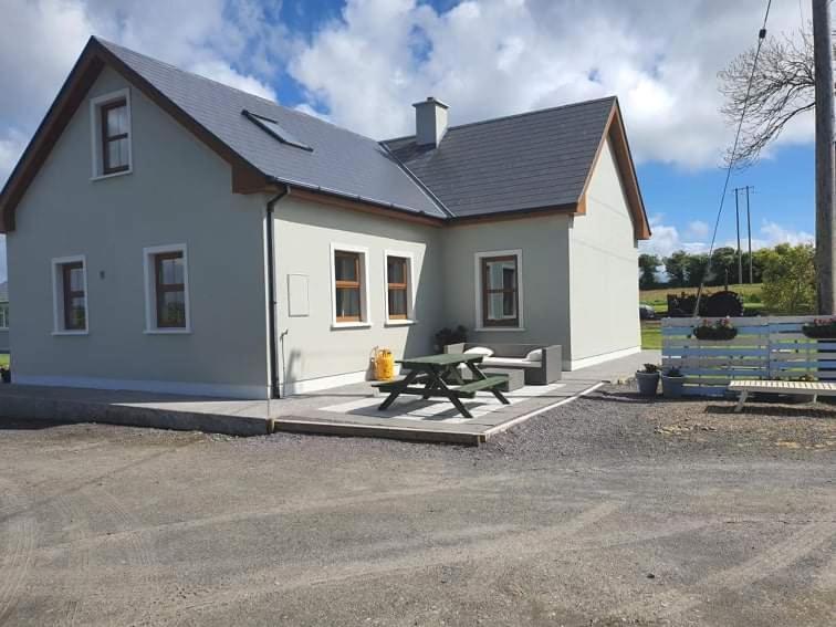 Murphy'S Irish Farmhouse Near Баллибанион Экстерьер фото